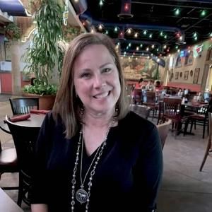 Meet your Posher, Julie